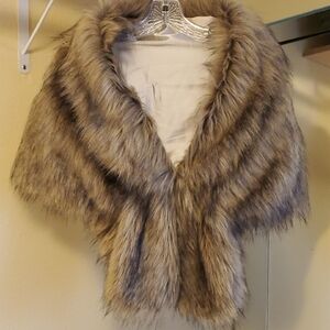 Elegant Faux Fur Shawl in Light Tan/Taupe With Dark Tips